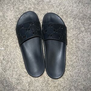 Mens gucci slides. Authentic